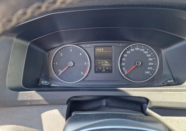 Volkswagen Caravelle cena 129000 przebieg: 134000, rok produkcji 2017 z Działdowo małe 154